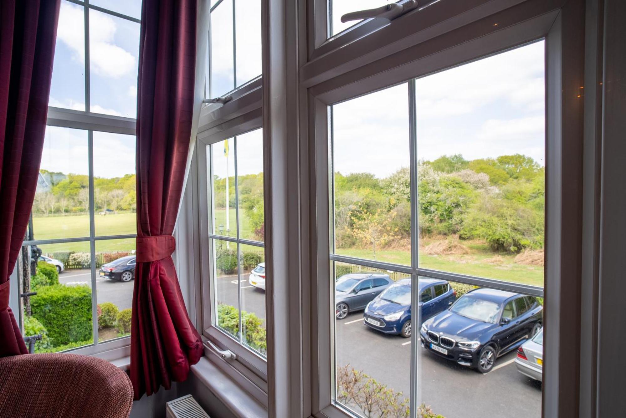 Balmer Lawn Hotel Brockenhurst Room photo